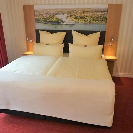 扬凡韦特酒店 酒店 科布倫茨